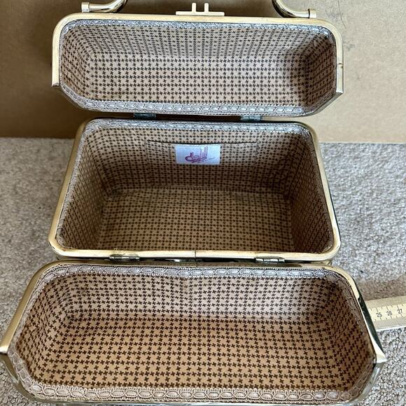 Vintage Delill Italy Black Lucite Metal Trunk Purse Box Handbag Top Handle - Picture 5 of 9